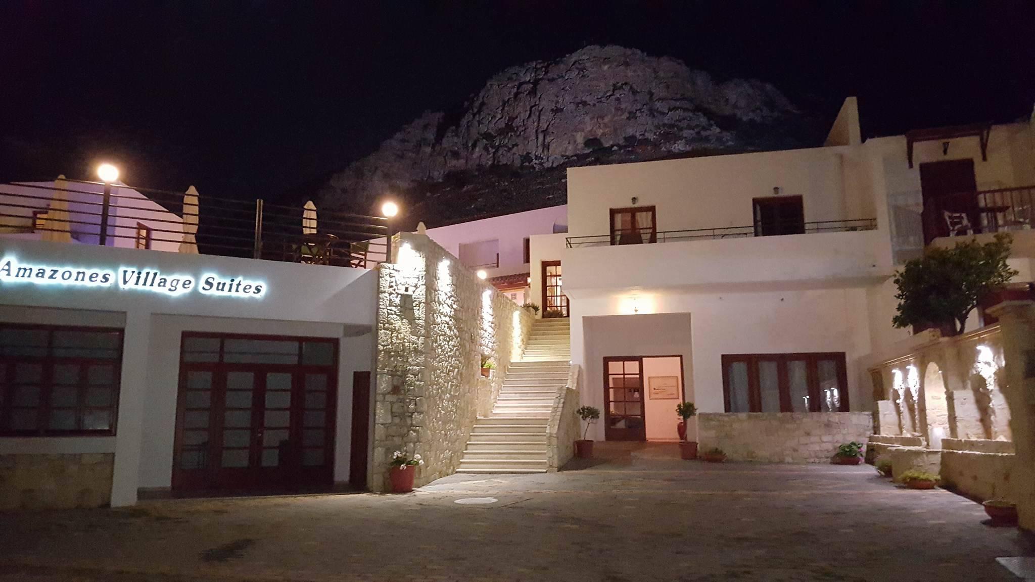 Amazones Village Suites Херсонісос Екстер'єр фото