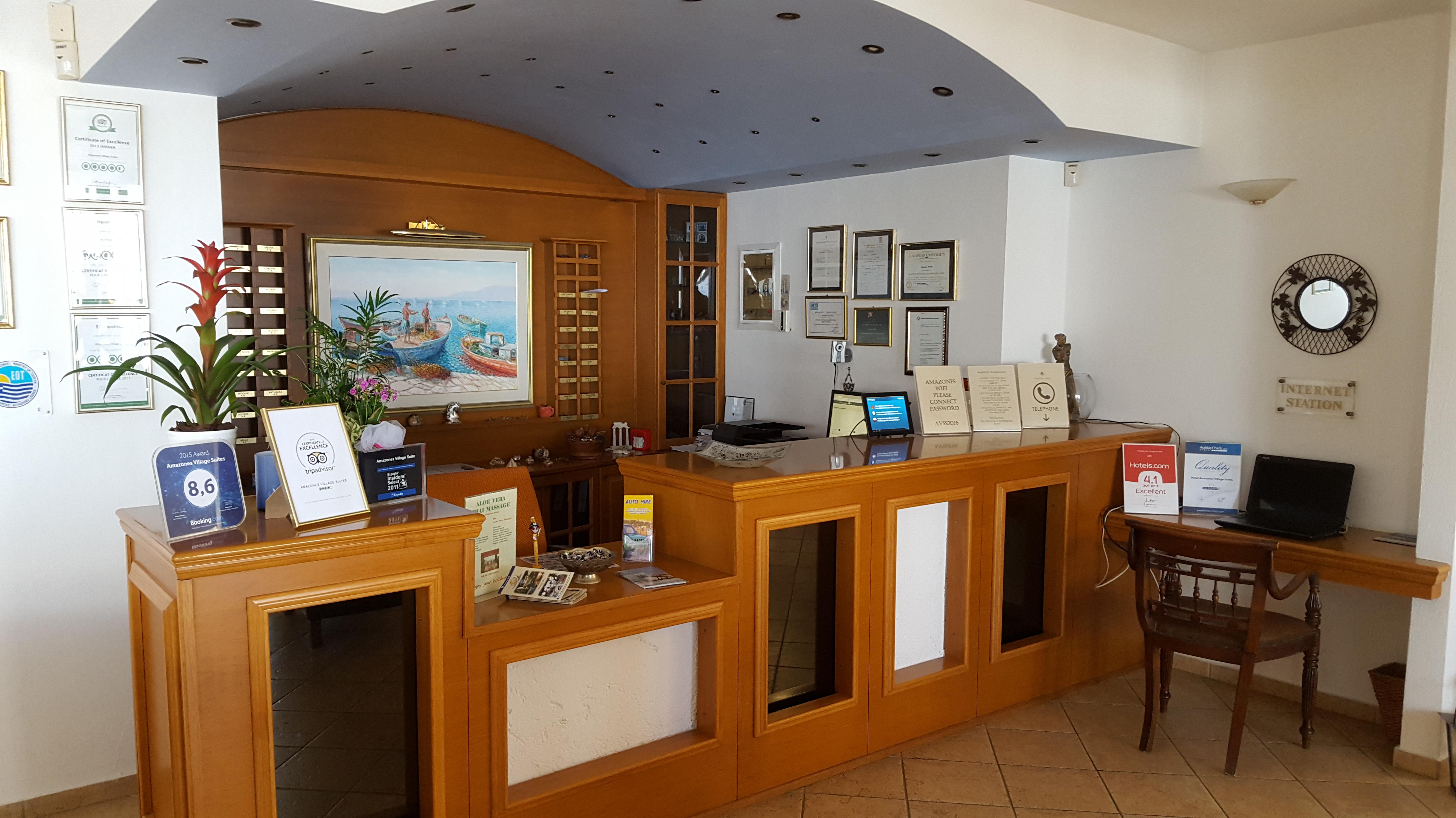 Amazones Village Suites Херсонісос Екстер'єр фото